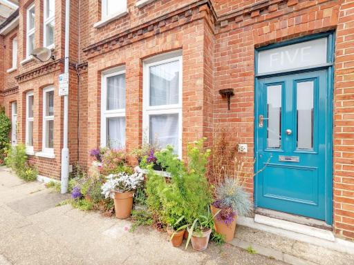 No Five - Worthing - Housity