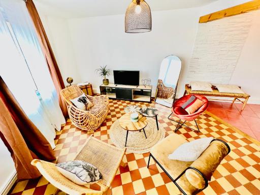 #TerraCota’s Retro House, Near Lac du Der ! - Housity