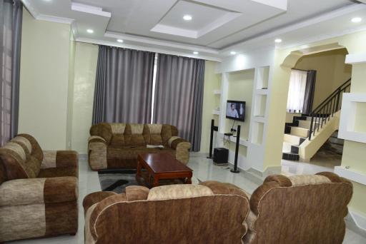 Neddy Vacation Home - Housity