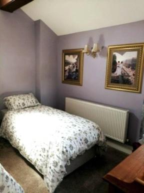 The Jewel in the Crown, countryside escape - Housity