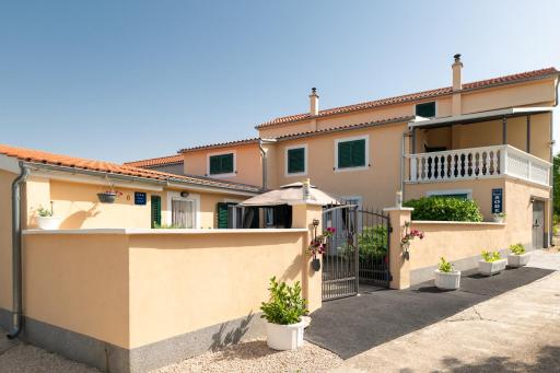 Apartments Anđela - Housity