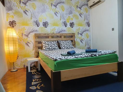Apartman Yellow House - Housity