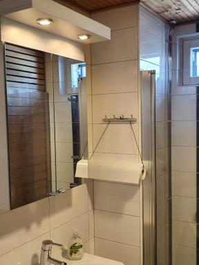 Moderni, viihtyisä pikkukaksio saunalla - Housity