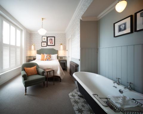 Eleven Didsbury Park Hotel - Housity