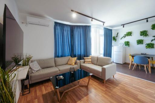 Luxury Art 4 Apartment - Housity