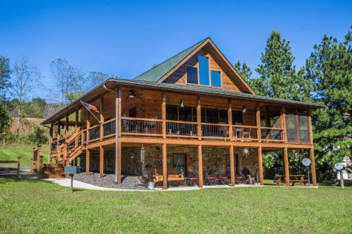 Log Cabin - Housity