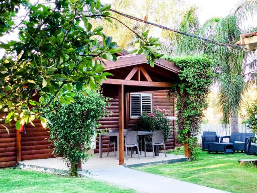 Etzel Tami Hospitality - Housity