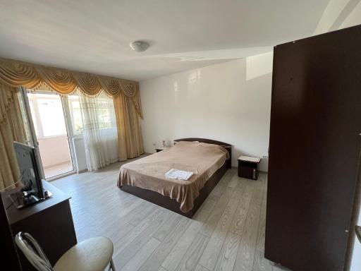 Ella Doo Apartament - 15 min de Palas - Housity