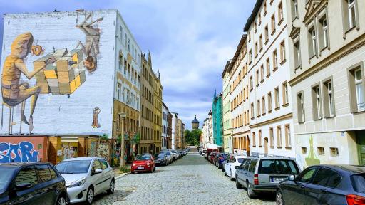 Room in City Center Halle with shared bathroom & kitchen - Free WiFi, Netflix, iPad & Ground floor - Housity