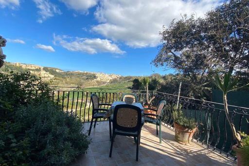 Country View Residence - Housity