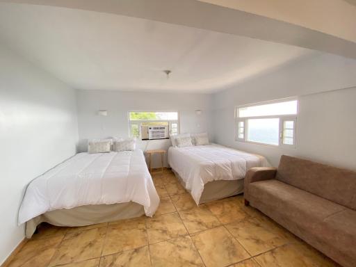 Isabela Oceanfront Mansion Studio - Housity