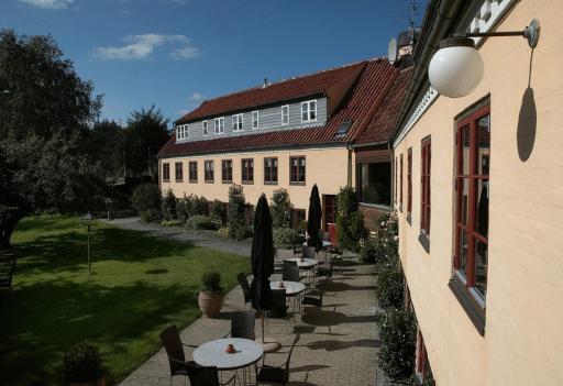 Hotel Kongensbro Kro - Housity
