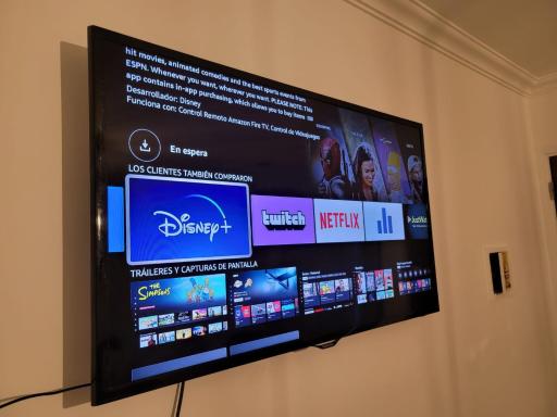 Lorenzo y Bartolomé - Housity