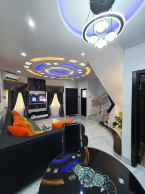 Spike Apartments - Housity