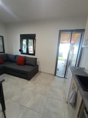Nikos & Patras Houses - Housity