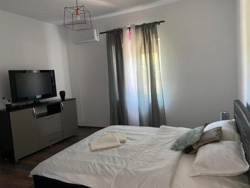 Beauty's Hideaway - Housity