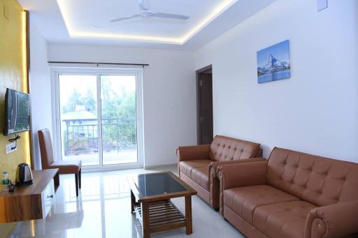Beach Heaven Deluxe Rooms & Serviced Apartments - Housity