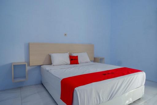 RedDoorz Syariah near Stasiun Pekalongan 3 - Housity