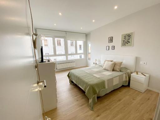 BRIGHT APARTMENT IN THE CENTER OF SANTANDER - Housity