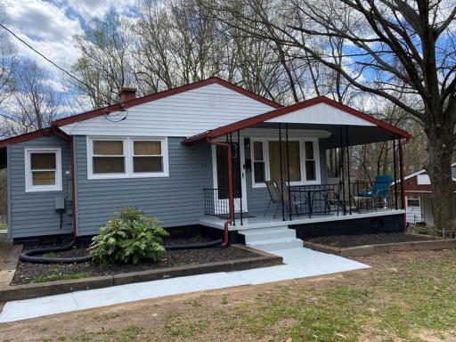 3 bedrooms close to downtown, Hospital & college - Housity