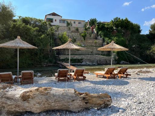 River Escape Villa - Private Beach, Scenic View & BBQ - Housity