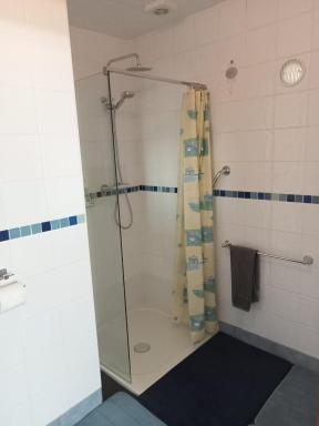 Oak Tree Lane Country B and B - Housity