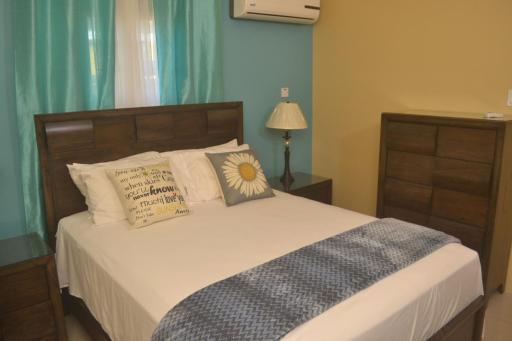 The Royal Escape Home - Housity