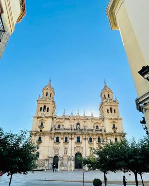 Ecclesia Major Apartment - Vivienda con Fines Turísticos Catedral de Jaen - Housity