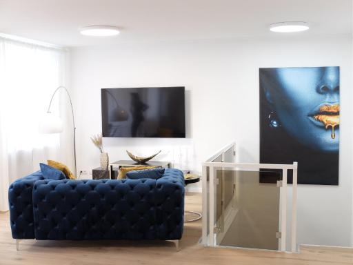 Exklusive Wohnung 104 m2 direkt am Rhein 1 km von der Messe - Housity