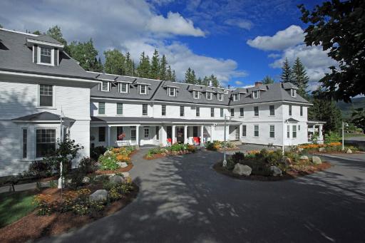 Omni Bretton Arms Inn at Mount Washington Resort - Housity