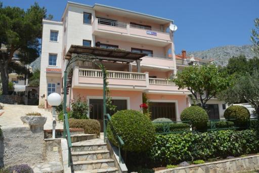 Apartment Vesela 2 - Housity