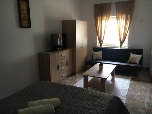 Nana Apartmanház - Housity