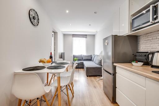 Central Platinum Apartments 15 - Housity