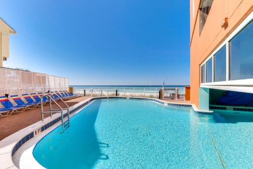 Tropic Winds Resort by Panhandle Getaways - Housity