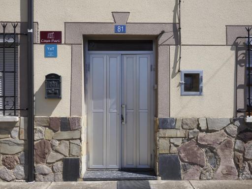 CASA PURI - ACOGEDORA CASA CON PARKING y PATIO INTERIOR - Housity