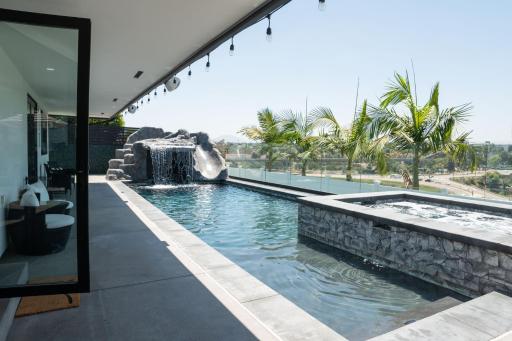 New Modern Luxury Estate - Pool, Slide, Grotto - Housity