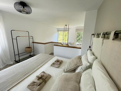 Stunning duplex studio apartment 150 metres from the Sea - Housity