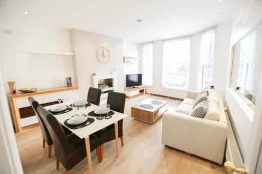 Stylish Leamington Town Centre Apartment - Housity