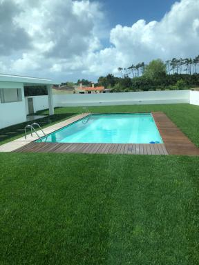 Family house with pool and beautiful river view - Housity