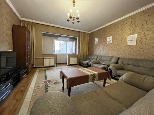 Bud te kak doma - Housity