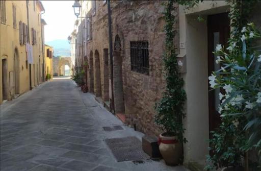 Casa Contadina in borgo medievale, Tuscany - Housity