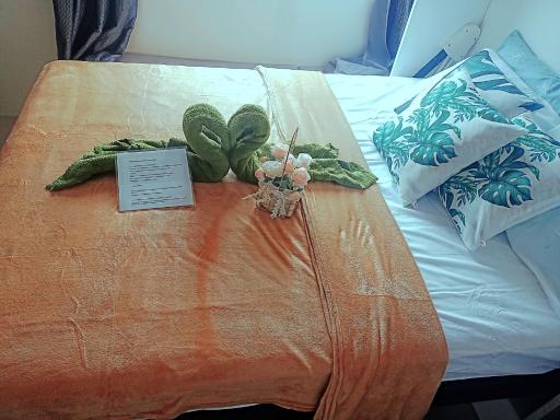 Free WI-FI and Pool Persimmon Condominium - Housity