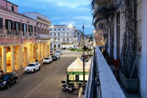 Rooms & B&B - Housity