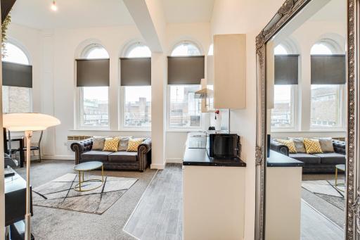 Exquisite Bolton Apartments - Housity