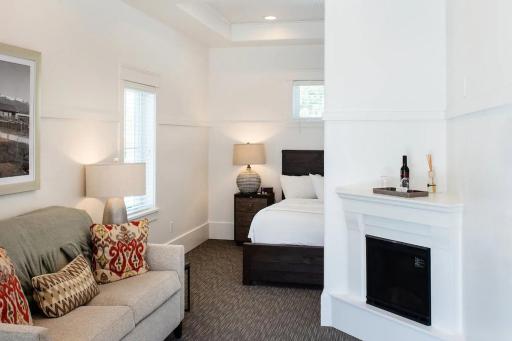 The Sacajawea Hotel - Housity