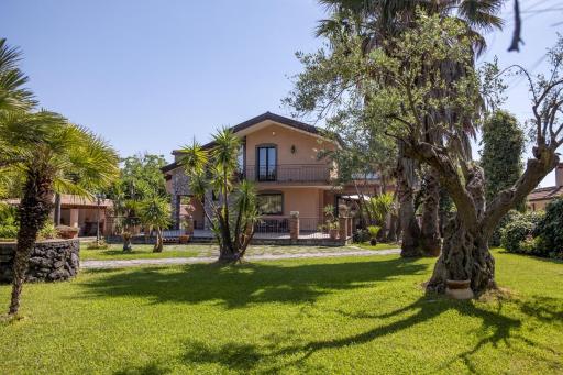 Villa Fiorita - Housity