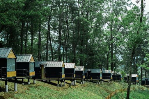 Bobocabin Coban Rondo, Malang - Housity