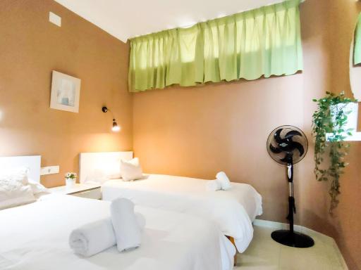 Beach Friendly Holiday Home - Housity