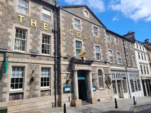 Golden Lion Hotel - Housity