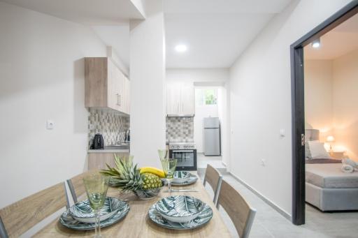 J & A Kandilas Apartment - Housity